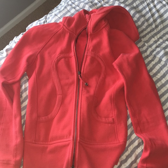 lululemon athletica Jackets & Blazers - Lululemon athletica sweatshirt
